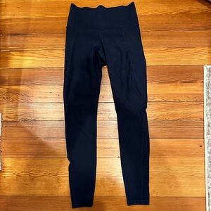 Old Navy, active dry fit elevate leggings is navy blue (size s).